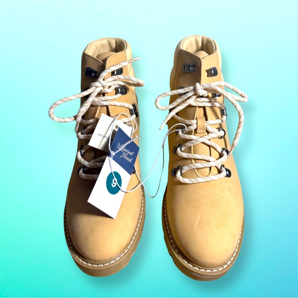 Universal thread boots